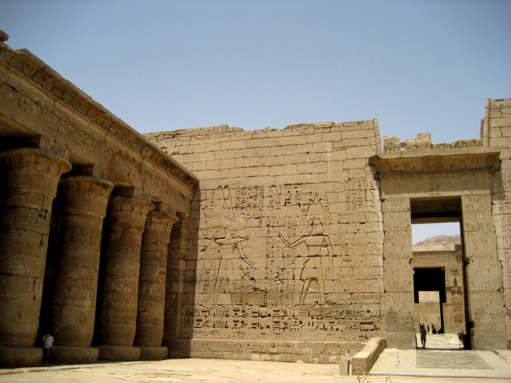 エジプト神殿
